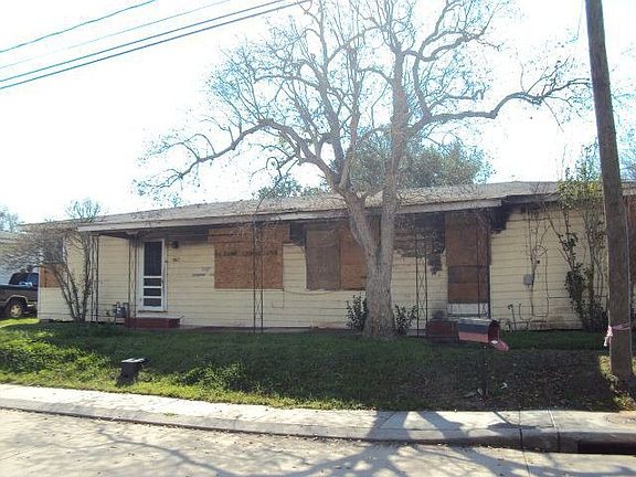 2nd image of 1307-1309 W 10th St