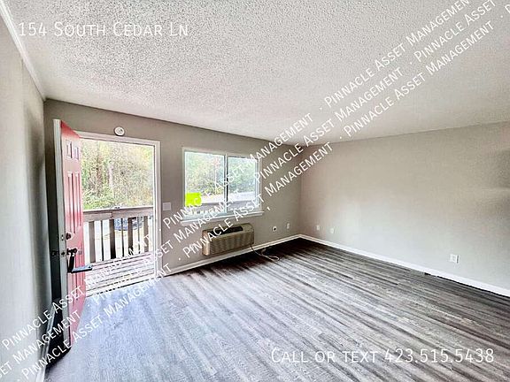3rd image of 154 S Cedar Ln