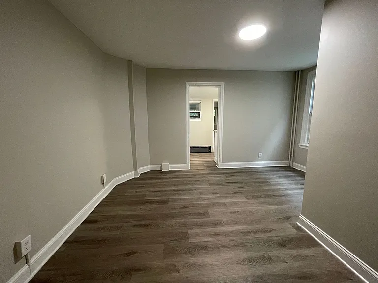 1127 Walnut St — Photo 22