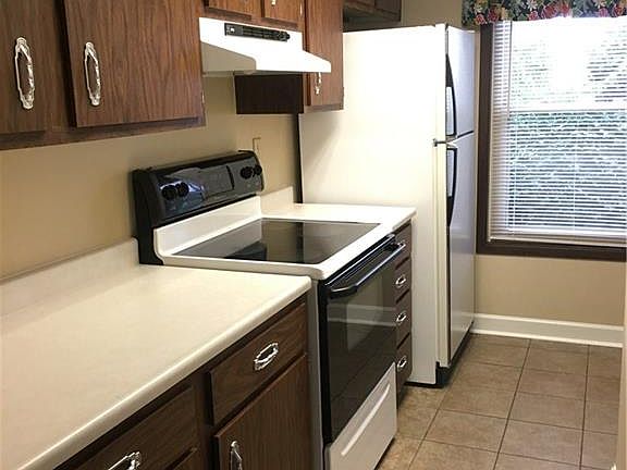 5th image of 7812 Port Cir