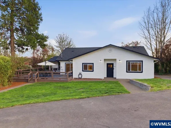 241 Kouns Dr NW, Albany, OR 97321