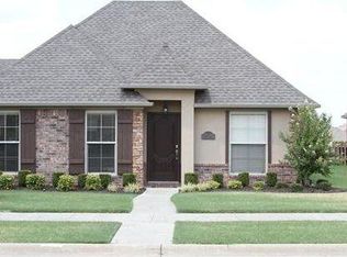 3204 SW Stonepoint Ave, Bentonville, AR 72712