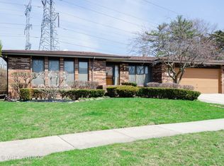 7632 Maple St, Morton Grove, IL 60053