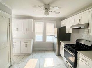 32 Lyon St APT 2, Dorchester, MA 02122