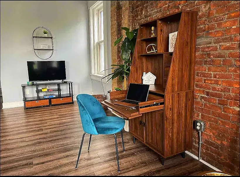 1 bed, 1000 sqft, $1,900 — Photo 3