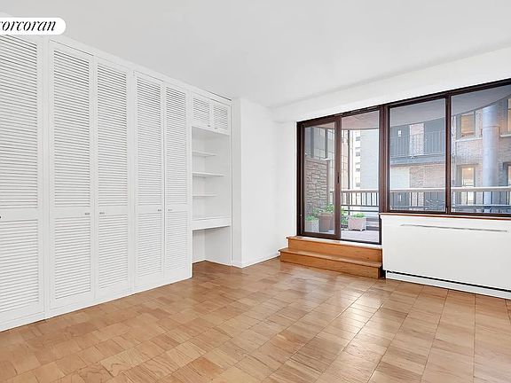 4th image of 43 E 25th St APT 8D