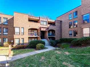 11220 Chestnut Grove Sq APT 123, Reston, VA 20190