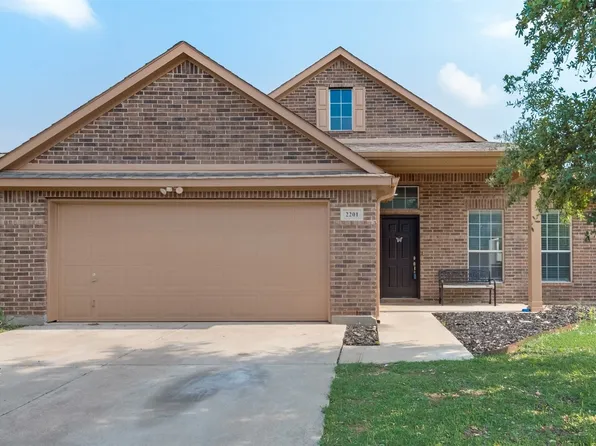 2201 Pacino Dr, Fort Worth, TX 76134