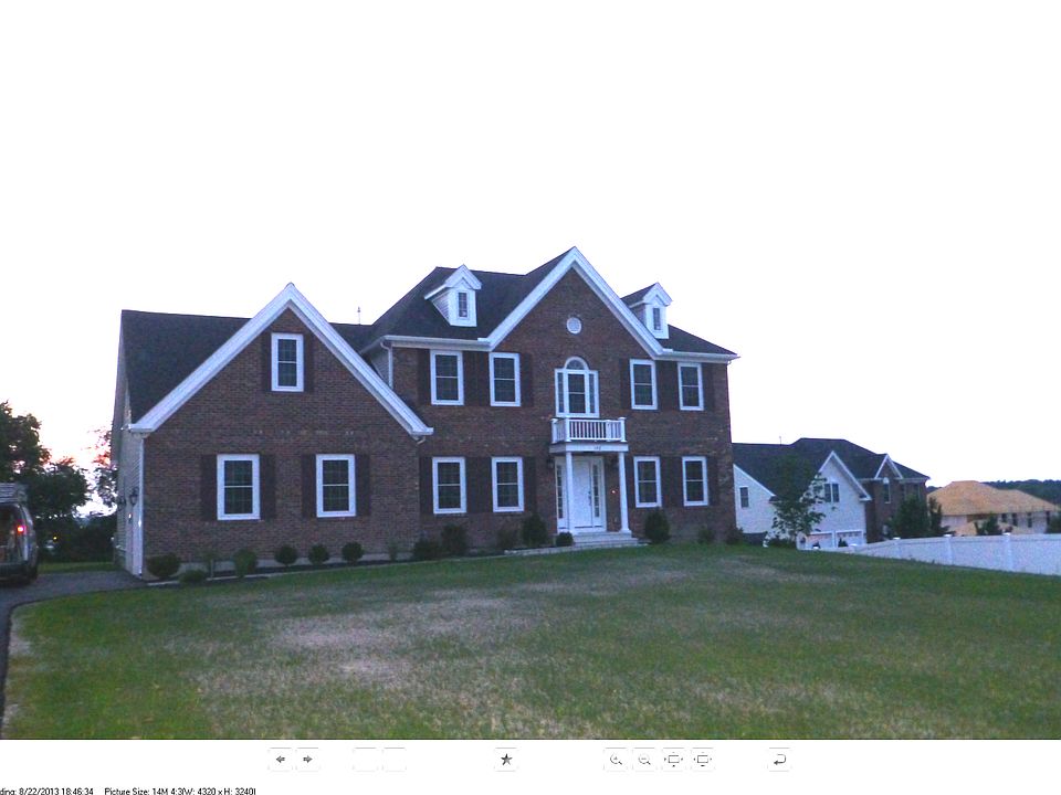 1st image of 192 Lake St