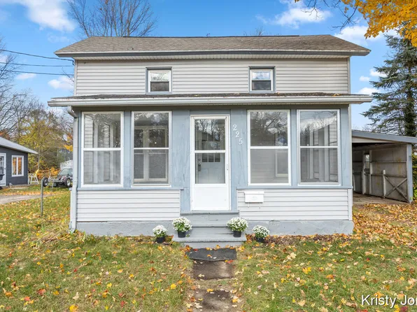 225 E Franklin St, Otsego, MI 49078