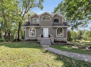 11327 E Park St, Sugar Creek, MO 64054