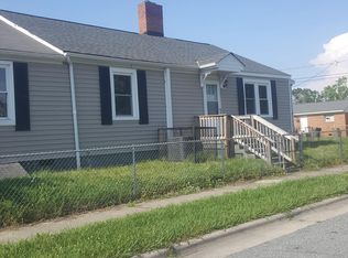 906 Ardmore Dr, Greensboro, NC 27401