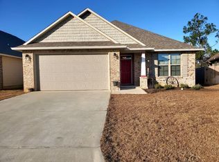 820 Oak Aly, Pensacola, FL 32506