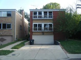 3821 W Morse Ave #1, Lincolnwood, IL 60712