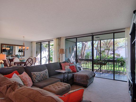 5th image of 360 Aquarina Blvd