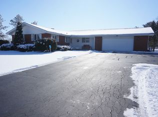 33 W Church Rd, Beecher, IL 60401