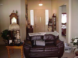 Front Entryway/Living Room