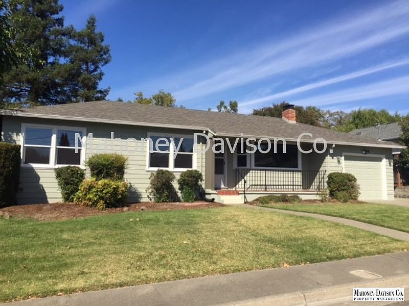 1st image of 1005 Phillips Ave