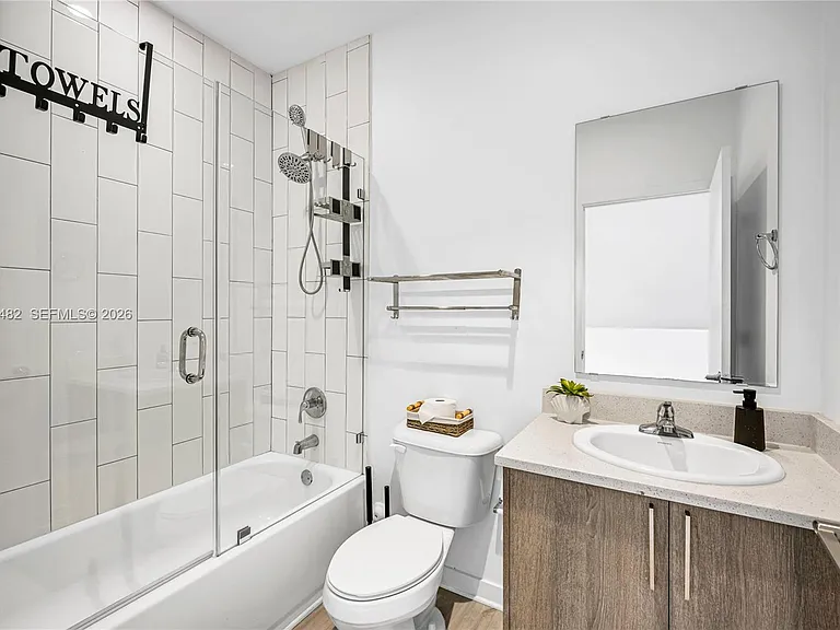 170 NE 158th St #2 — Photo 87