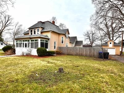 313 W Cook St, New London, WI, 54961