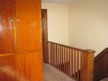 3rd image of 1048 Wildwood Ave