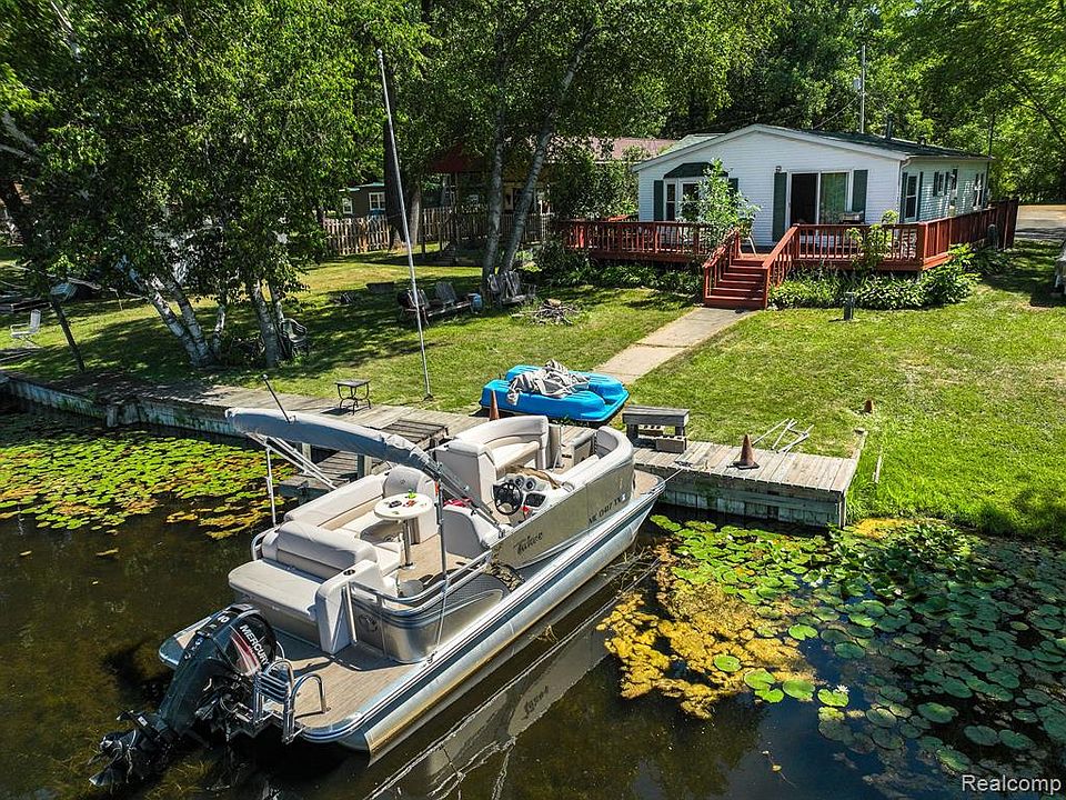 4470 Bay Rd, Gladwin, MI 48624 MLS 20221022453 Zillow