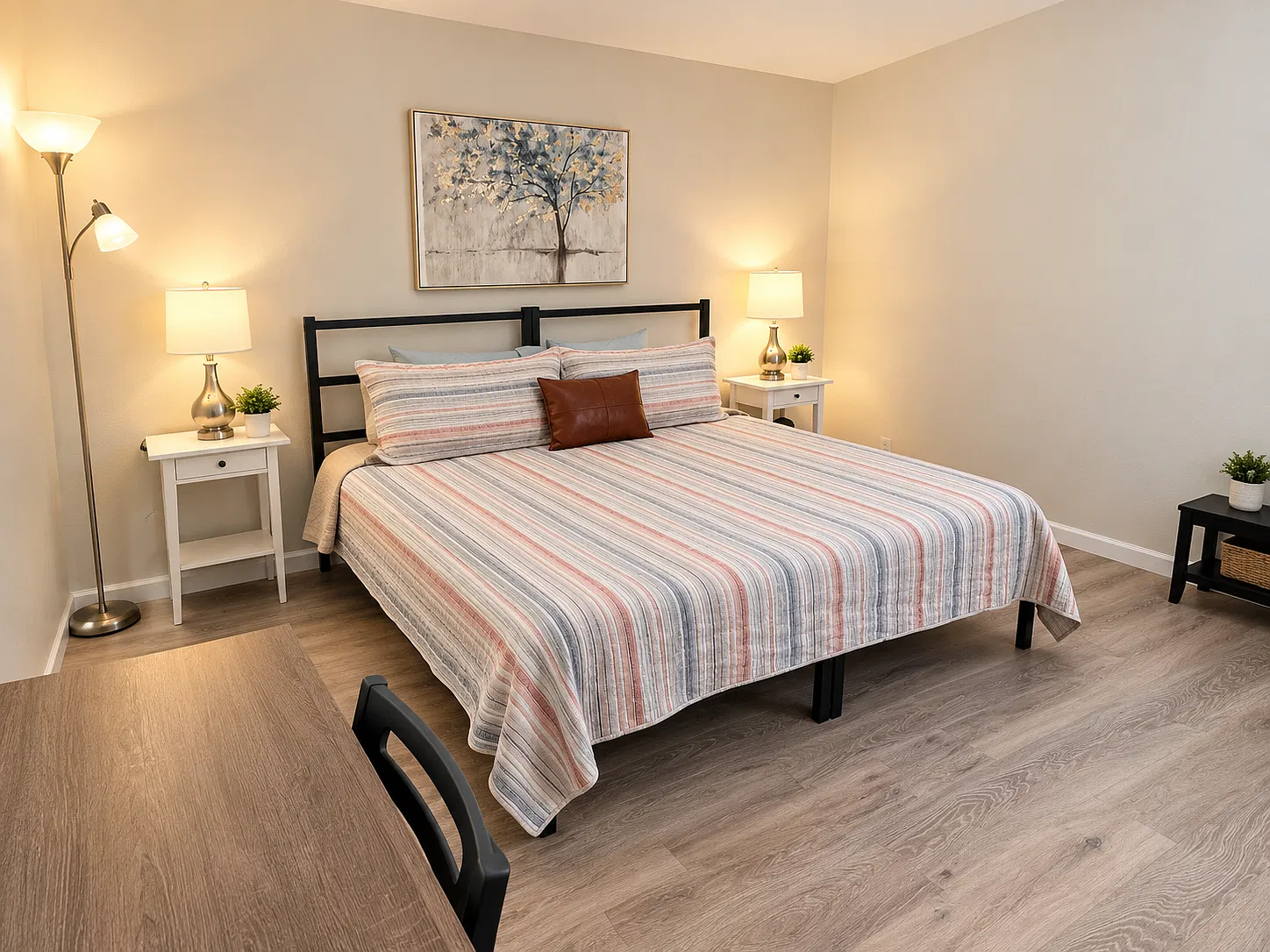 1 bed, 300 sqft, $1,975 — Photo 2