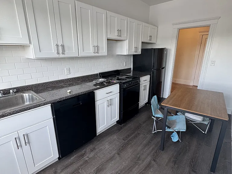 1820 Commonwealth Ave #23 — Photo 2