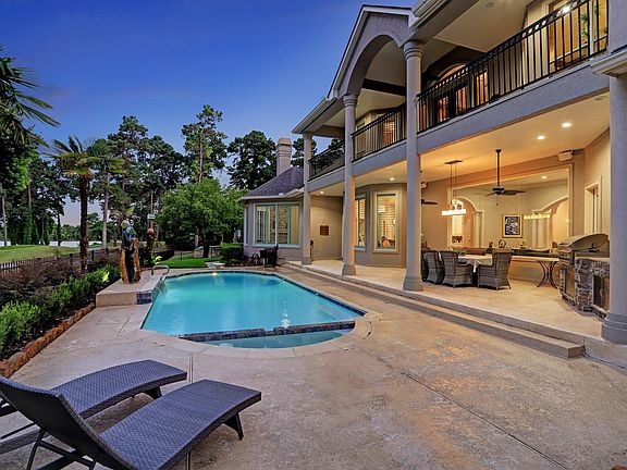 4th image of 8 Island Green Ct
