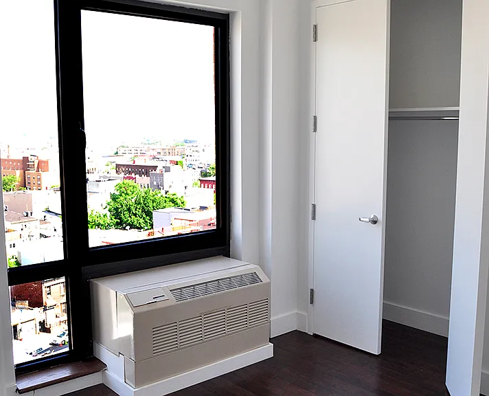 991 Willoughby Ave #10C — Photo 8