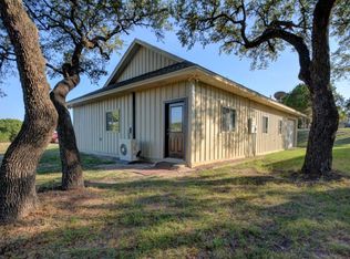159 W Tanglewood Ln, Kerrville, TX 78028