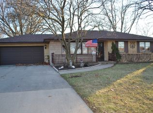 1216 Hosmer St, Joliet, IL 60435