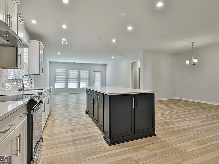 148 Soundview Trce — Photo 20