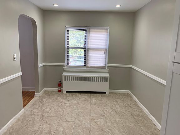 3rd image of 2217 Wallace Ave APT 3