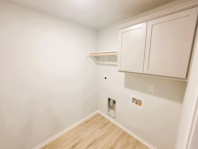 1235 Lexington Dr #B — Photo 7