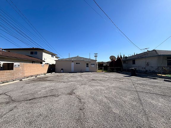 3rd image of 25106 25108 1/2 Narbonne Ave