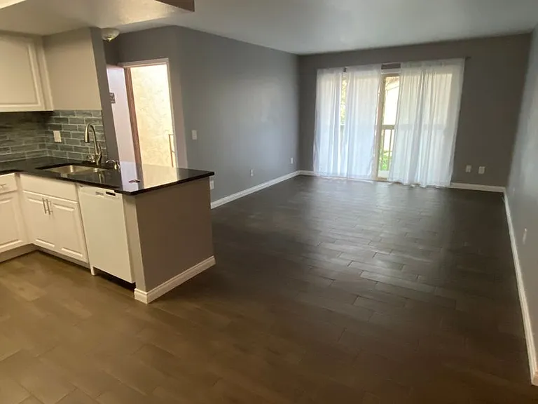 6052 Rancho Mission Rd #400 — Photo 21