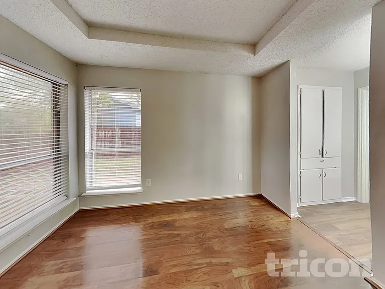 5506 Lordsburg Trl — Photo 6