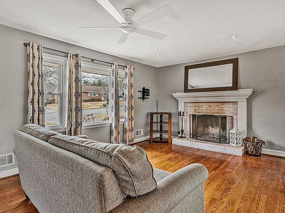 2nd image of 4937 Keithwood Dr SW