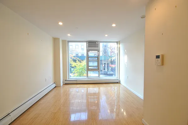 Rented by Bold New York | media 8