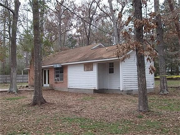 3rd image of 26076 Pine Oak Dr
