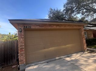 8410 Branch Hollow Dr, Universal City, TX 78148