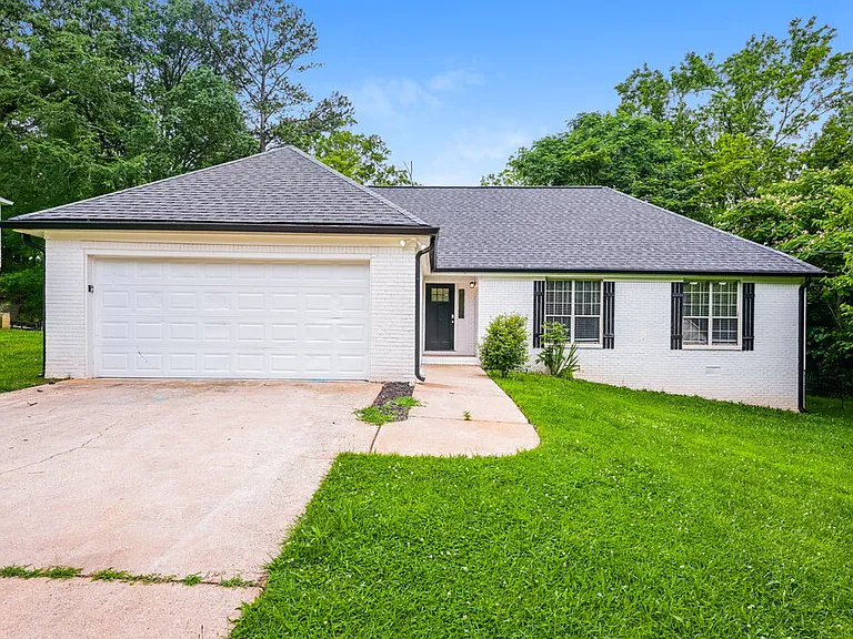 2921 Sunset Ct — Photo 1