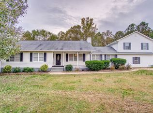 1411 Skelton Rd, Hoschton, GA 30548