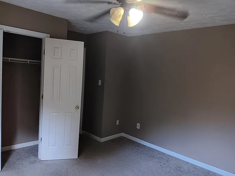 1529 Clear Brook Dr — Photo 10