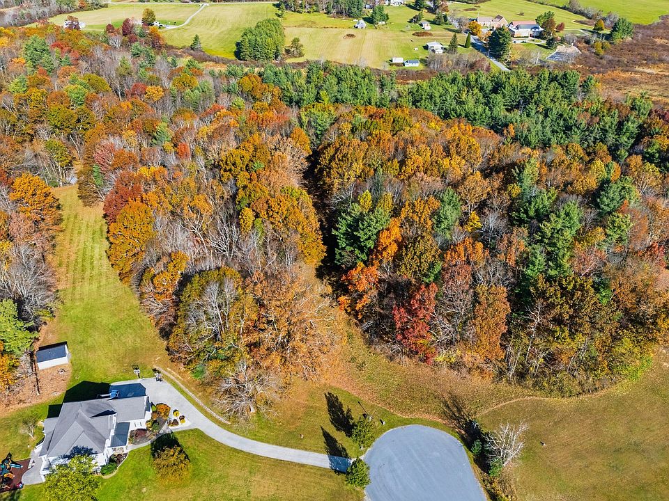 1st image of 261 Cobble Ln #10