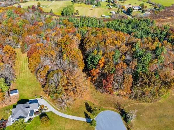 261 Cobble Ln #10, Bent Mountain, VA 24059