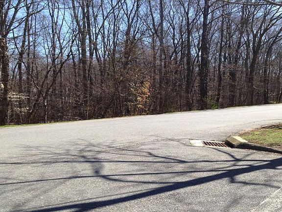 4th image of 2705 Morgan Dr