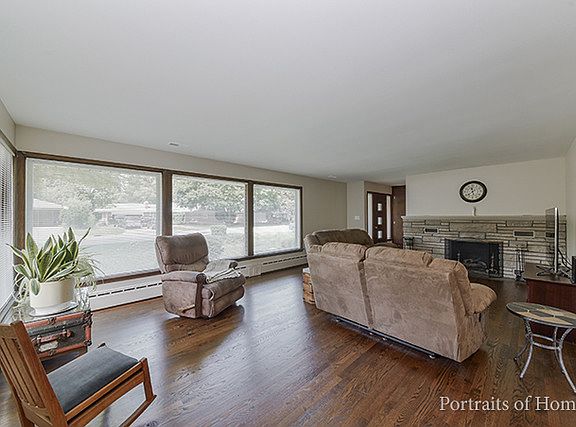4th image of 214 S Edgelawn Dr