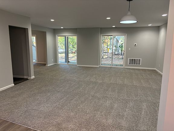 1st floor Living Room
